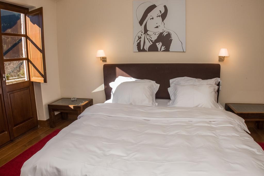 Epoches Hotel Karpenisi ภายนอก รูปภาพ